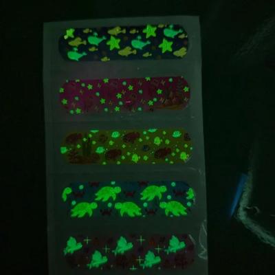 10 шт. светящиеся повязки для детей и взрослых, светящиеся в темноте, мультяшные повязки на раны, аксессуары для экстренной помощи при ранах, уход за детьми