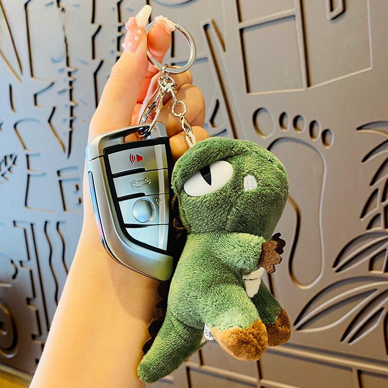 Очаровательный плюшевый брелок-лягушка для сумок и машин, мультяшный стиль, красный наряд