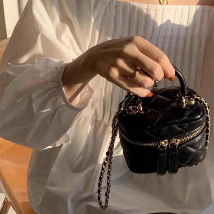 Мини-сумка высокого класса с ромбовидной цепочкой, маленькая сумка, женская сумка 2025, новая, модная, стильная, хорошая текстура, нишевая плечевая сумка-мессенджер