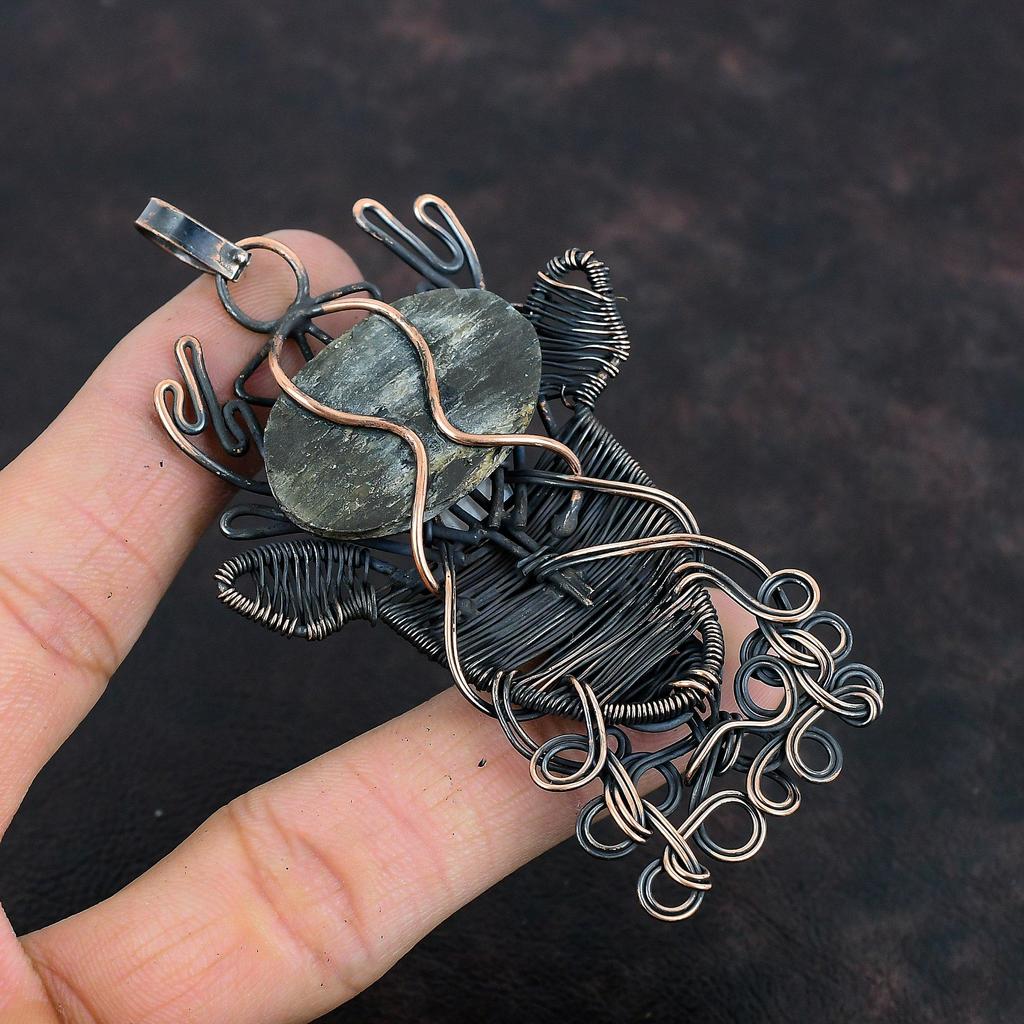 Подвеска из кианита, обмотанная медной проволокой, подвеска из радужного лунного камня, ювелирные изделия из драгоценных камней, подвеска в виде морды оленя, подвеска ручной работы, очень красивые медные украшения