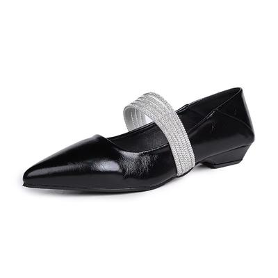 Новые женские туфли-лодочки на лето и осень, туфли-лодочки на низком каблуке с острым носком, женские балетки, удобные, блестящие, телесного цвета, размеры 35-42