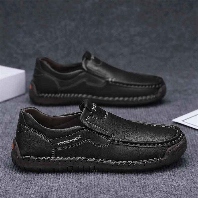 Fashion Comfortable Mens Soft-Soled Slip On Flats Casual Leather Loafers Versatile Business Shoes Non-Slip Male Hiking Shoes Moccasins