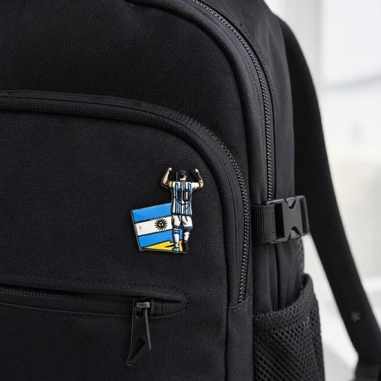 Броши Футболист, Эмалированный Значок Футбольного Болельщика, Значок на Лацкан Звезда Футбола из Цинкового Сплава для Рюкзака, Куртки, Шляпы, Сумки, Подарок из Коллекции Спортивных Болельщиков