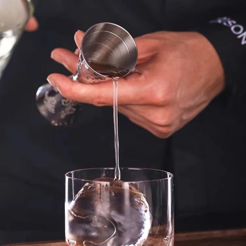 WIEXUN Measuring Cup, Graduated Jigger Cup, Cocktail Stainless Steel Measuring Cup, Barware & Tools, One-Piece Steel Measuring Cup, Silver (30/60ml)