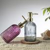 Элегантный вертикальный полосатый пресс-дозатор для мыла и шампуня для дома