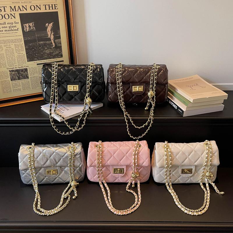 IELGY Ladies Messenger Bag Fashionable All-Match Diamond Chain Spring Summer One-Shoulder Underarm Small Square Bag
