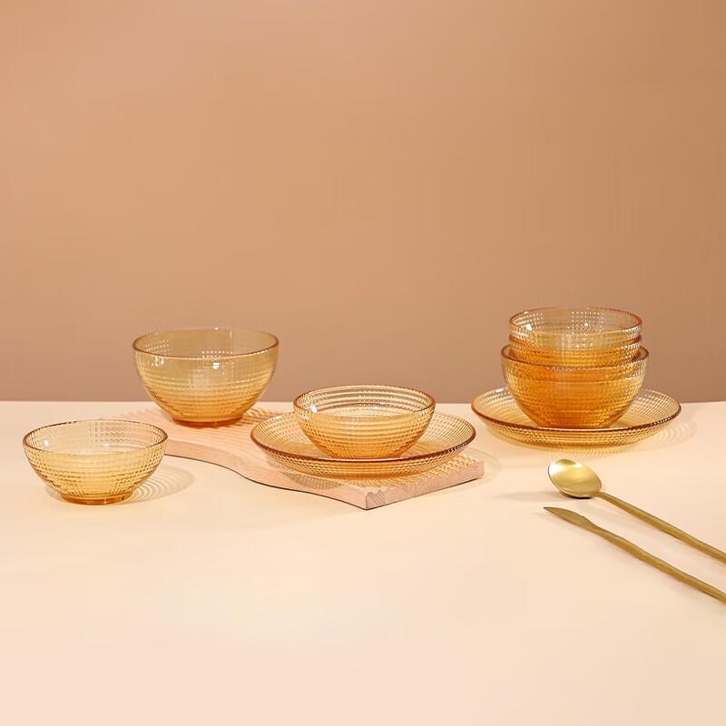 Mountain upon Mountain Nordic Glass 10-Piece Dinnerware Set