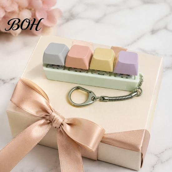 Mini Stress Relief Keychain 3/4-Keys Keyboard Fidget Toy, Push Button Finger Portable Tool Clicker Keychain, Pocket Size Mechanical Toy