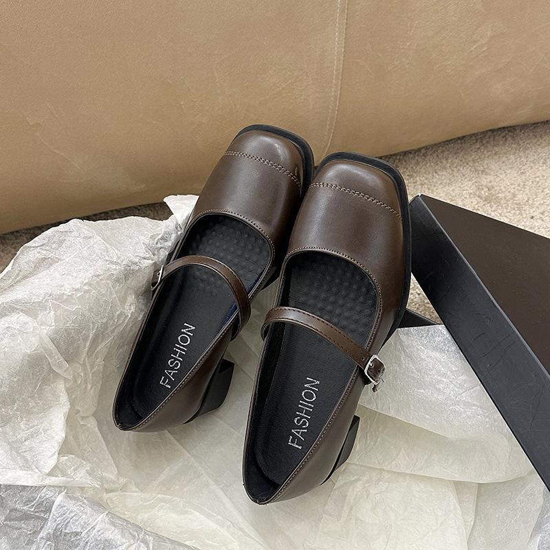 Мягкая кожа с туфлями Мэри Джейн женский толстый каблук черный средний каблук маленькие кожаные туфли квадратный носок одинарные туфли