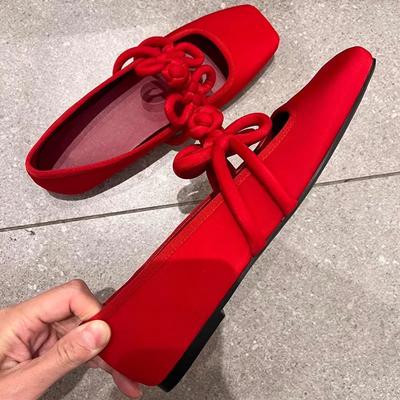 Модная женская обувь в этническом стиле, красные атласные туфли Мэри Джейн, модная обувь с мелким квадратным носком, весенне-осенние туфли на мягкой подошве, балетки 2025