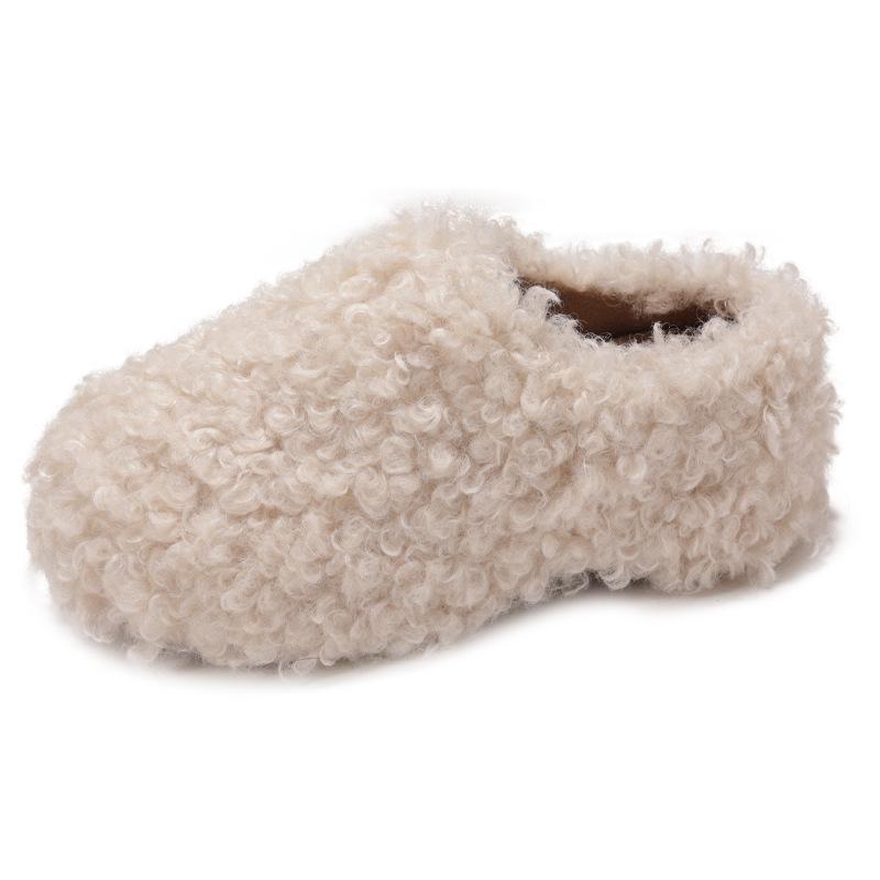 Модные и легкие замшевые пушистые тапочки на толстой подошве, женская обувь 2025 года, новая зимняя одежда, теплые тапочки-мешки на высоком каблуке