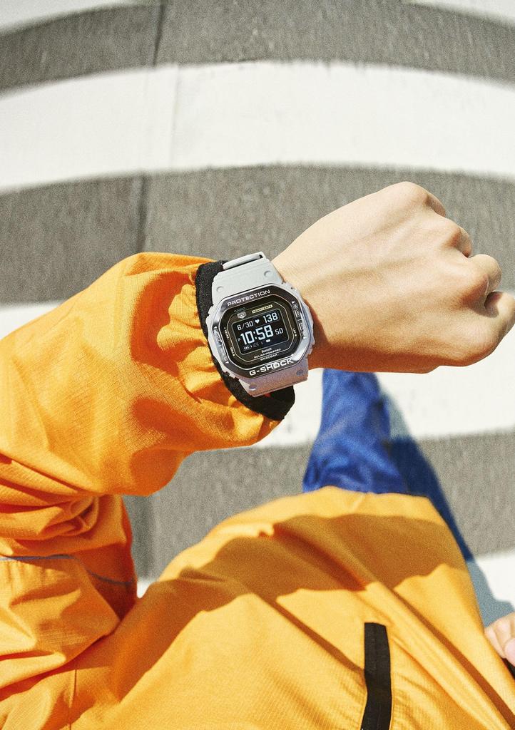 Смотреть Web Limited монитор сердечного ритма с Bluetooth серый [Casio] G-Shock [] G-SQUAD DW-H5600MB-8A9JR мужской