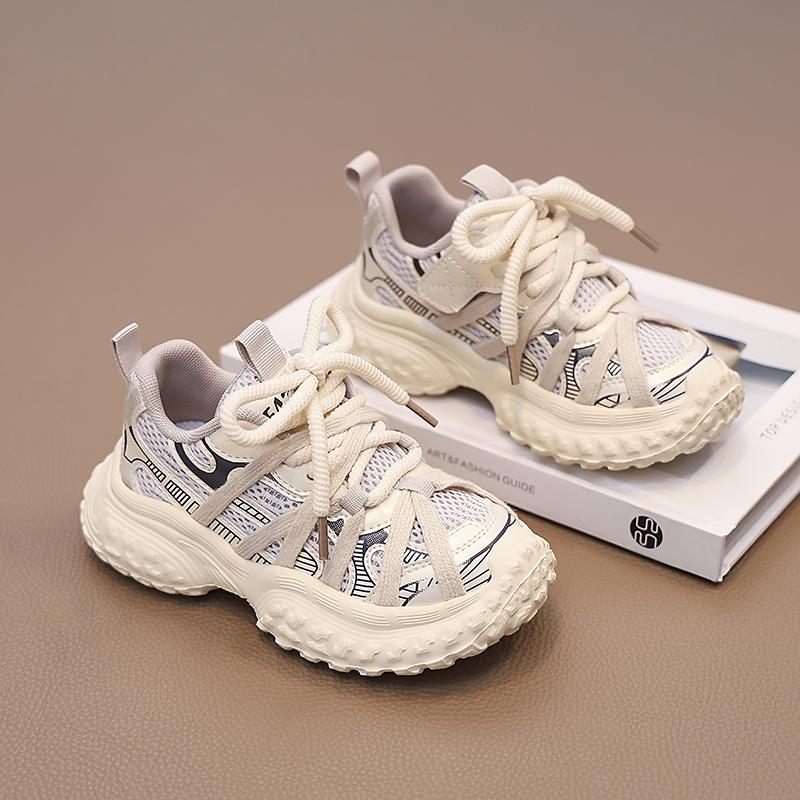 Детская спортивная обувь для мальчиков и девочек, повседневные кроссовки на шнуровке, дышащая сетка, модная осень-зима 2024, горячая детская обувь для бега