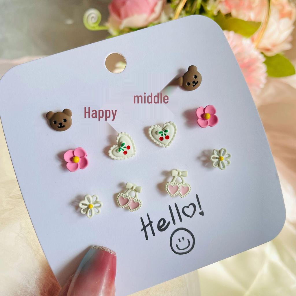 Spring/Summer Heart Flower Stud Earrings: Small, Sweet, High-End Design with Silver Needle for Women