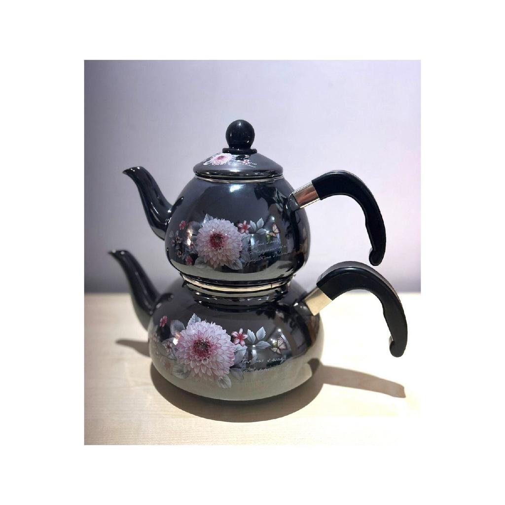 Эмалированный чайник с черными цветами