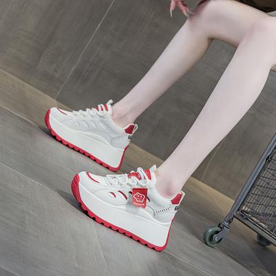 Женская обувь – Кроссовки