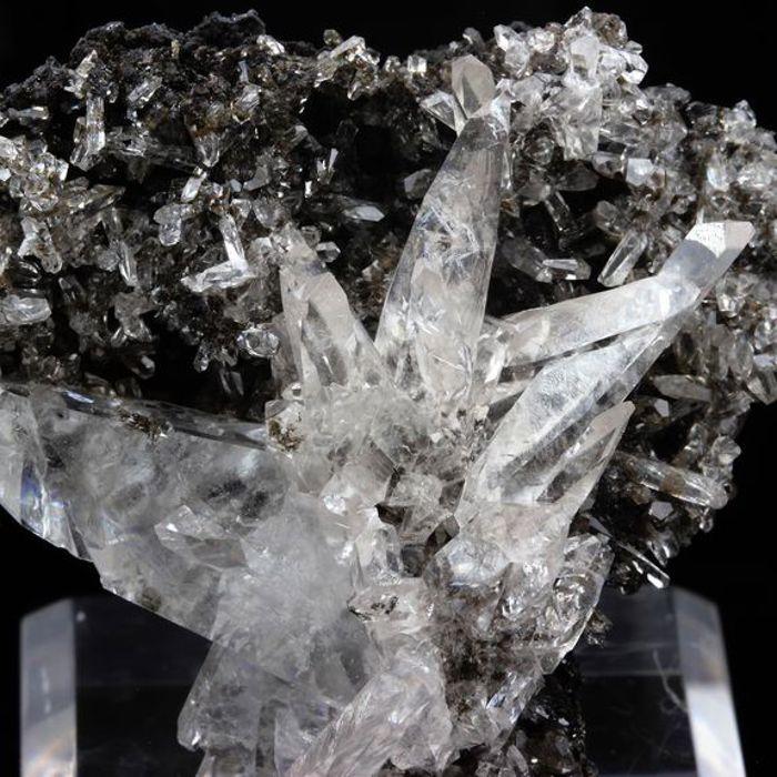 Pierres et Minéraux. Calcite. 324.5 ct. Hunan Province, Chine.