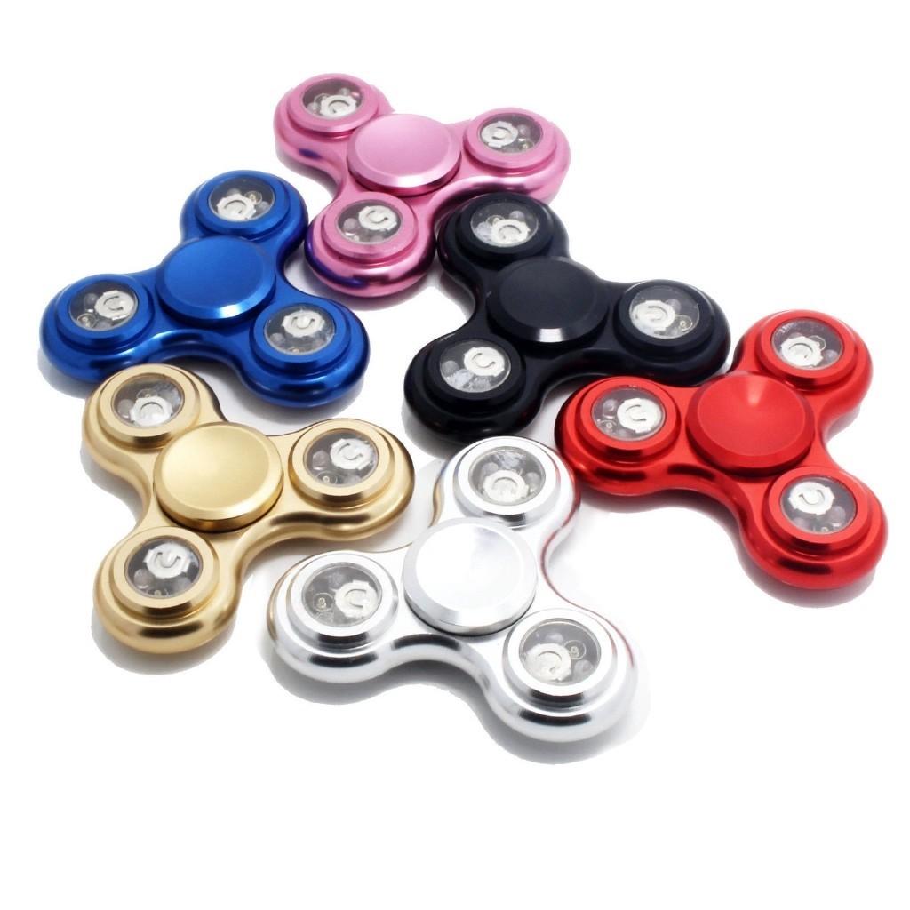 Timeless Design Led Light-up Flashing Fidget Tri-spinner For Anxiety And Stress Relief