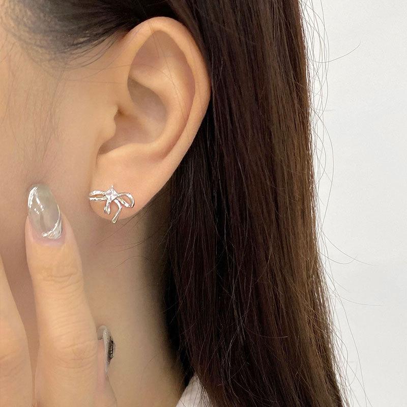 Серьги-бантики с квадратными бриллиантами, маленькие и высококачественные, милые серьги для темпераментных женщин, новый стиль