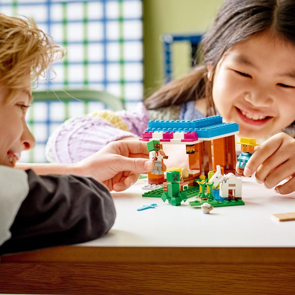 LEGO Minecraft Bakery 21184 Toy Building Blocks Gift Video Game Boys Girls Ages 8+