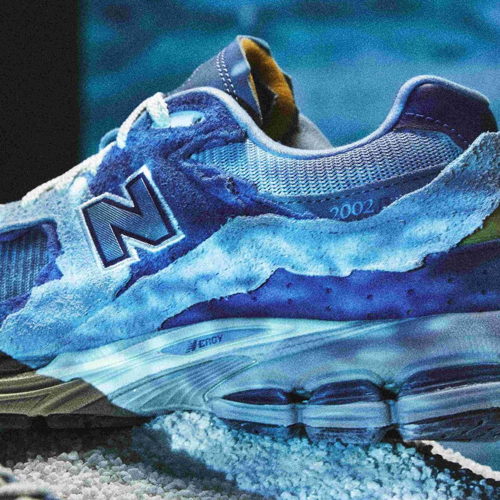 New Balance 2002R Protection Pack — фиолетовые кроссовки унисекс светло-арктически-серые M2002RDI