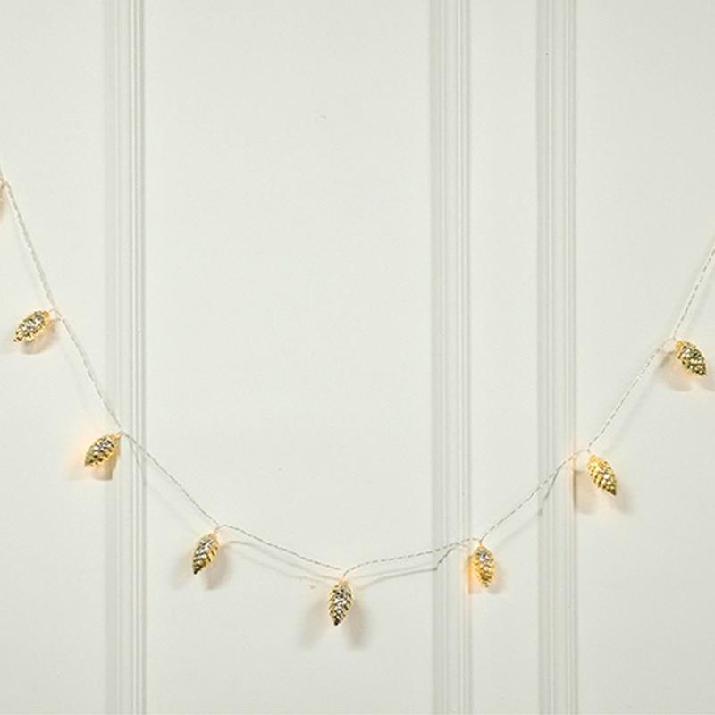 Гирлянда из сосновых шишек 1,5 м с 10 теплыми белыми светодиодами для украшения рождественской елки