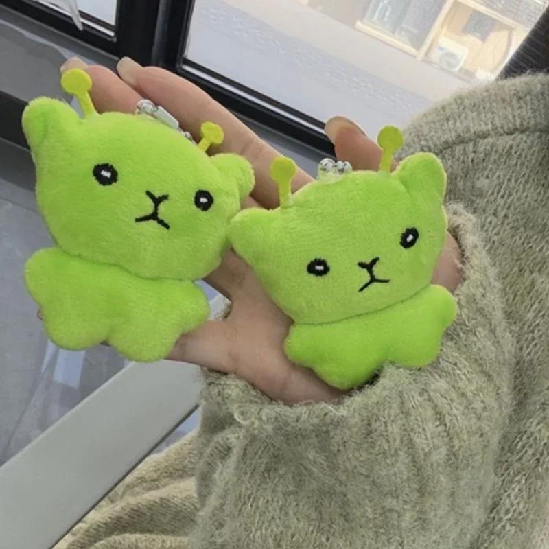 Green Alien Cat Plush Keychains Mini Galaxy Style Furry Pendant for Couples Cute Cartoon Handbag Backpacks Key Chain Decor Gifts