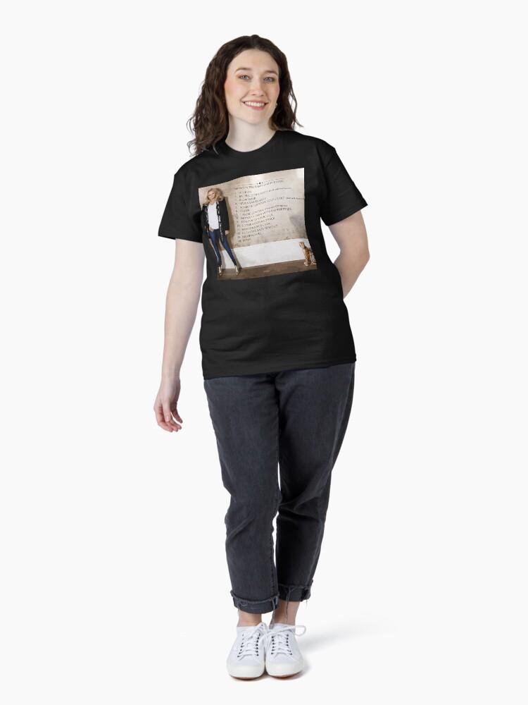 Bonnie Raitt Album between the earth and the stars Classic T-Shirt