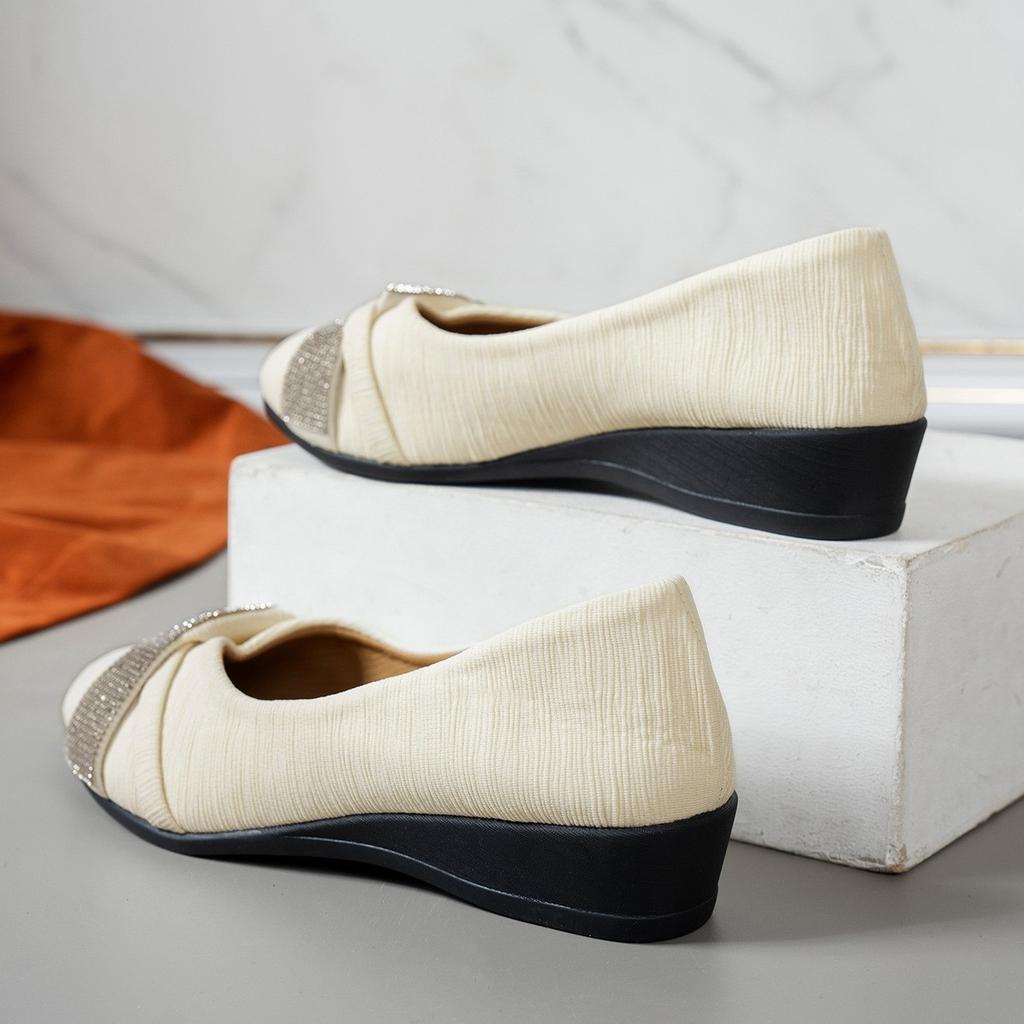 Балетки с французским темпераментом, удобные и стильные туфли-одинарки на низком каблуке, женские туфли с низким вырезом, украшенные стразами