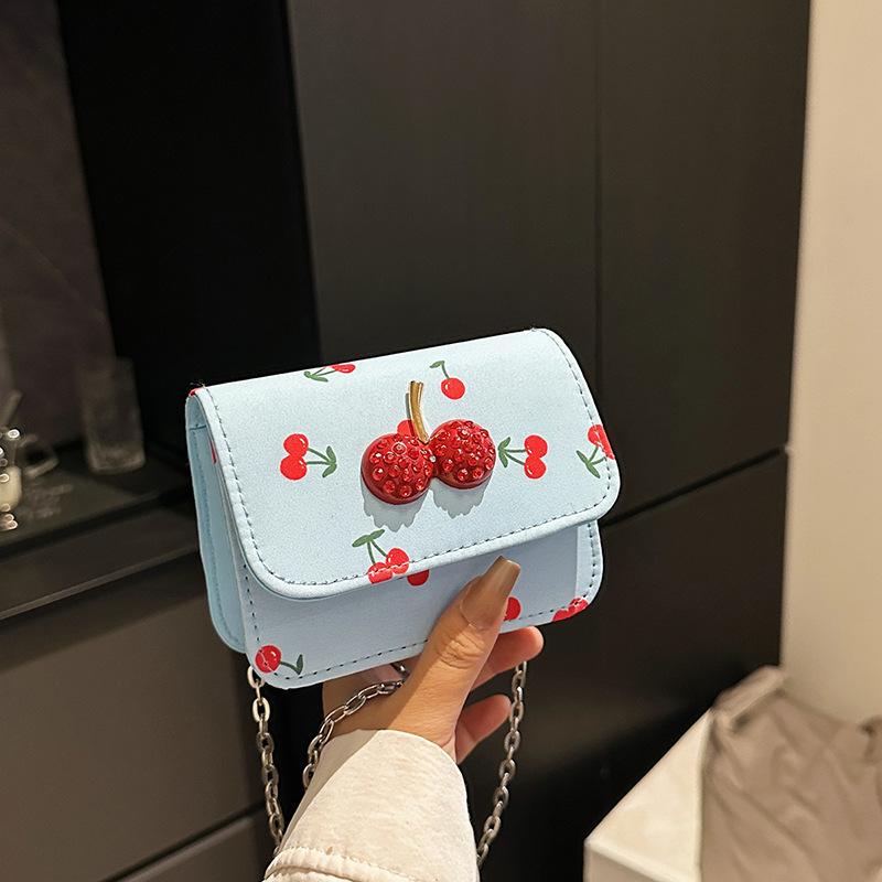 Cute and Beautiful Cherry Trend Chain Fashion Shoulder Bag Versatile Sweet Exquisite Temperament New Messenger Bag