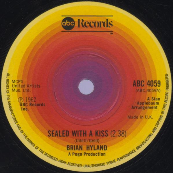 7-дюймовая пластинка BRIAN HYLAND Sealed With A Kiss ABC4059 ABC Records 1975 UK Поп Б/у