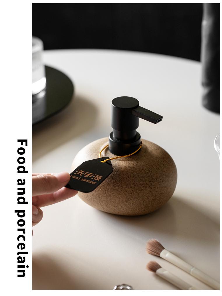 Набор флаконов для лосьона и шампуня из грубой керамики Wabi-Sabi для отелей и гостевых домов.