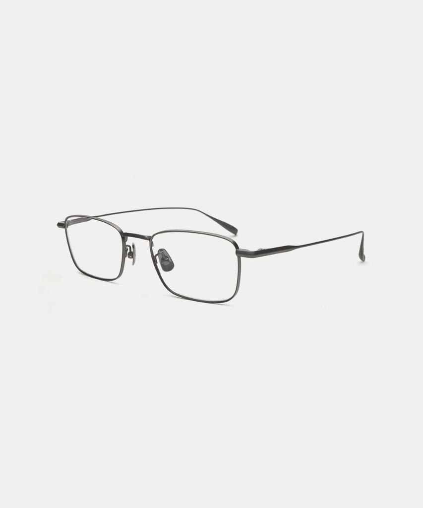Laeswi Alfred C1_Made In Japan