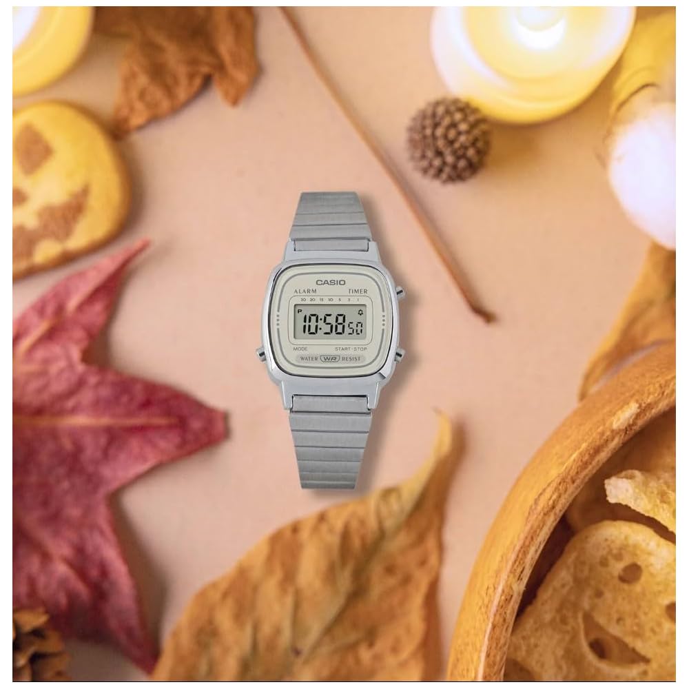 Женские цифровые кварцевые часы Casio LA670WEA-8AEF с браслетом из нержавеющей стали Серебристые