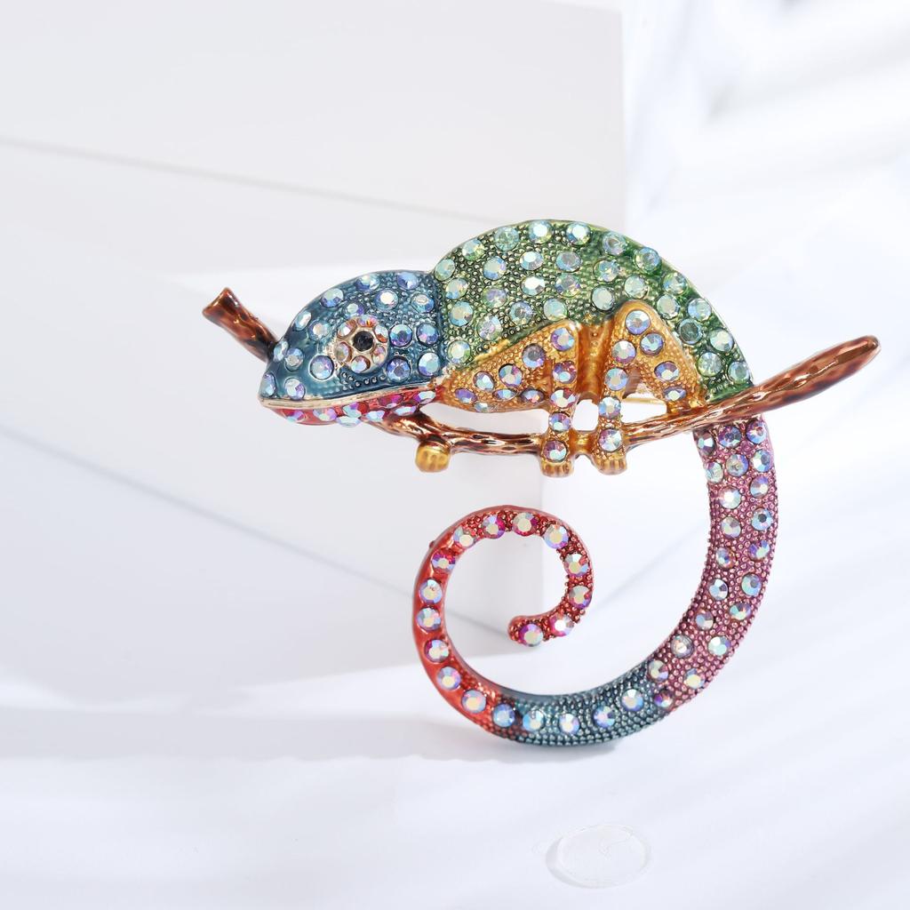 Преувеличенная креативная брошь-хамелеон со стразами, высококачественная универсальная брошь в виде животного, булавка для костюма, защищающая от света