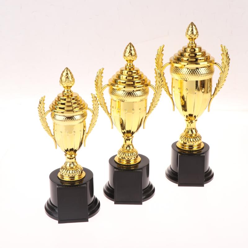 1 шт. Пластиковый маленький призовой кубок Детский трофей Награды Соревнование Футбол Школа Наградной приз Награда победителя Трофей Игрушка