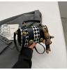 Fashionable Small Batch Diamond Check Handbag 2023 New Winter Shoulder Crossbody Bag