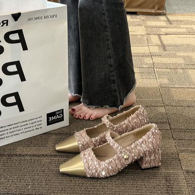 Французский темперамент фея туфли Мэри Джейн девочка 2025 весна новый маленький ароматный стиль с юбкой розовый вечерний ветер одинарные туфли