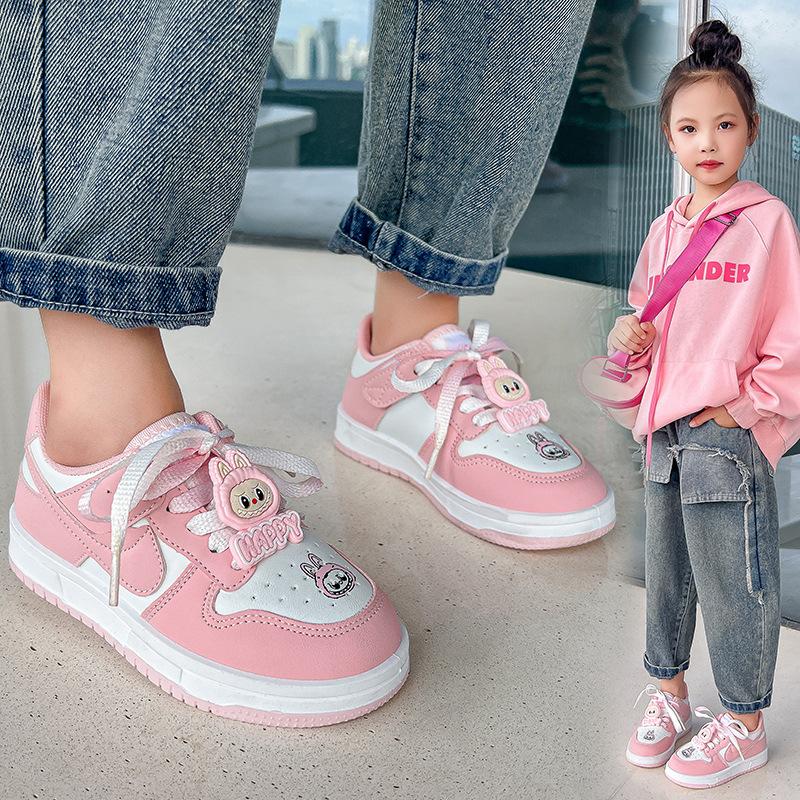 Детские милые мультяшные кроссовки, повседневная обувь для девочек, новинка осени 2025 года, модные белые кеды для мальчиков