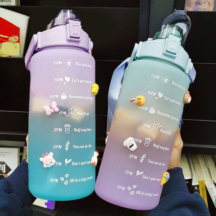 2000 мл Большая емкость для хранения, космическая кружка со шкалой и трубочкой, переносная пластиковая бутылка для воды для спорта, большая бутылка для воды