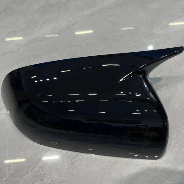 Хендай IX35 (2018-2024 гг.) Накладка на зеркало заднего вида в виде рога из углеродного волокна