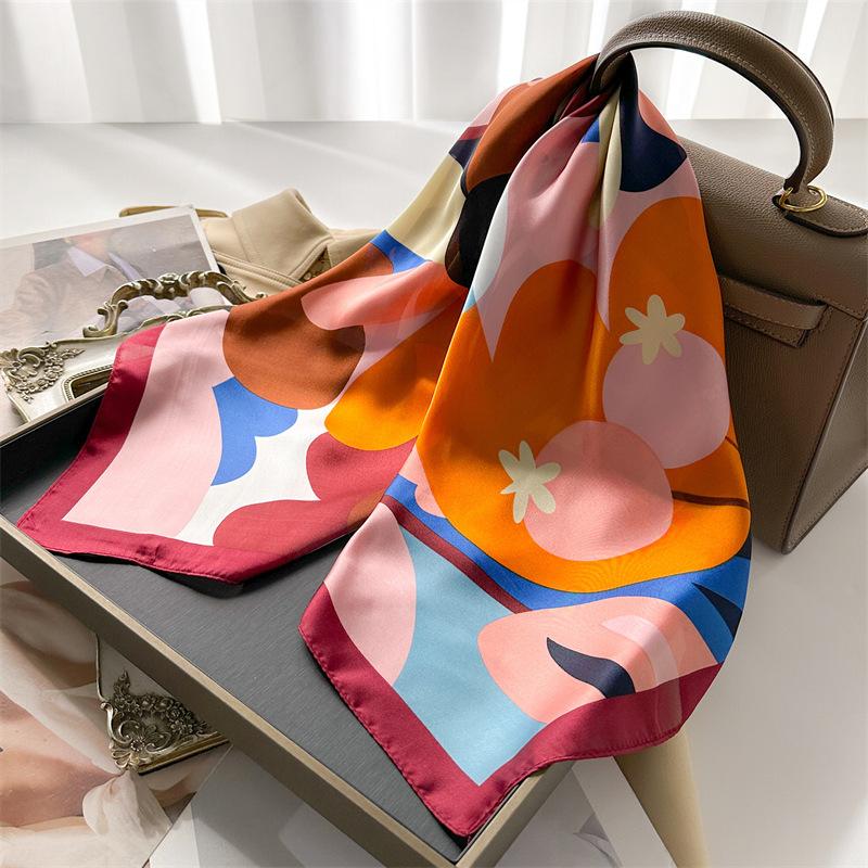 70 * 70cm New Silk Small Square Scarf For Women'S Neck Protection Professional Scarf Versatile Hair Tie Headscarf Scarf