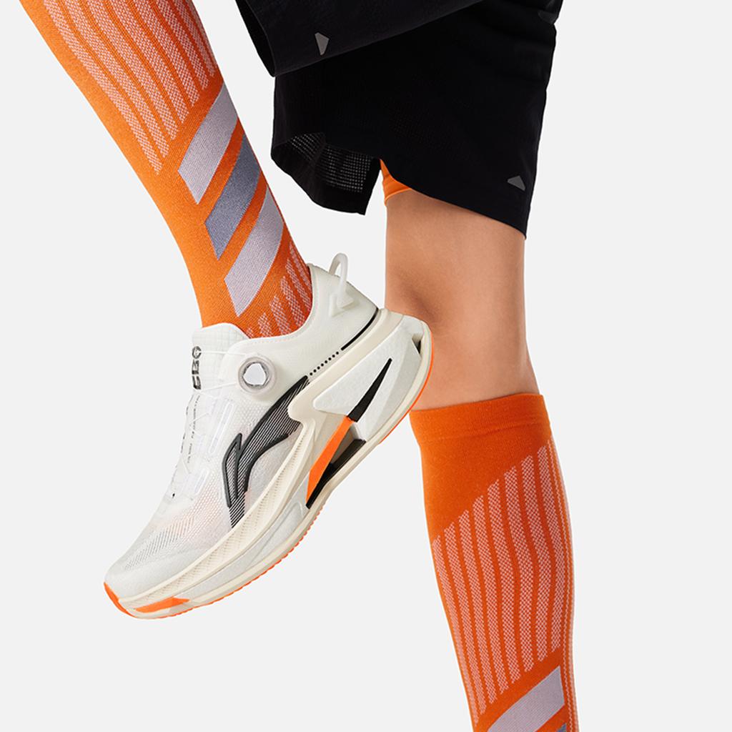 Li Ning Амортизирующие Нескользящие Износостойкие Низкие Беговые Кроссовки Мужские Белый Черный Оранжевый ARZU005-3