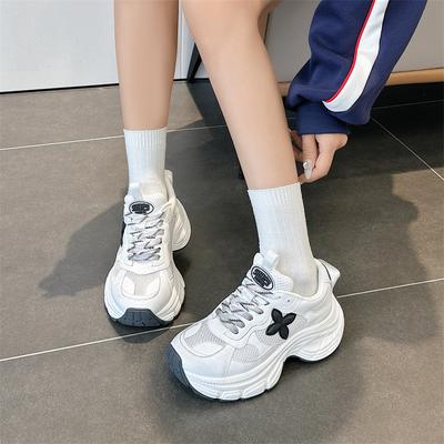 Женская обувь – Кроссовки