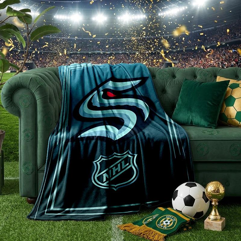 Go Team Kraken! Throws Blanket Flannel Blankets Plush for Couch Bed Gifts for Men Women Travel picnic blanket Christmas fan gifts