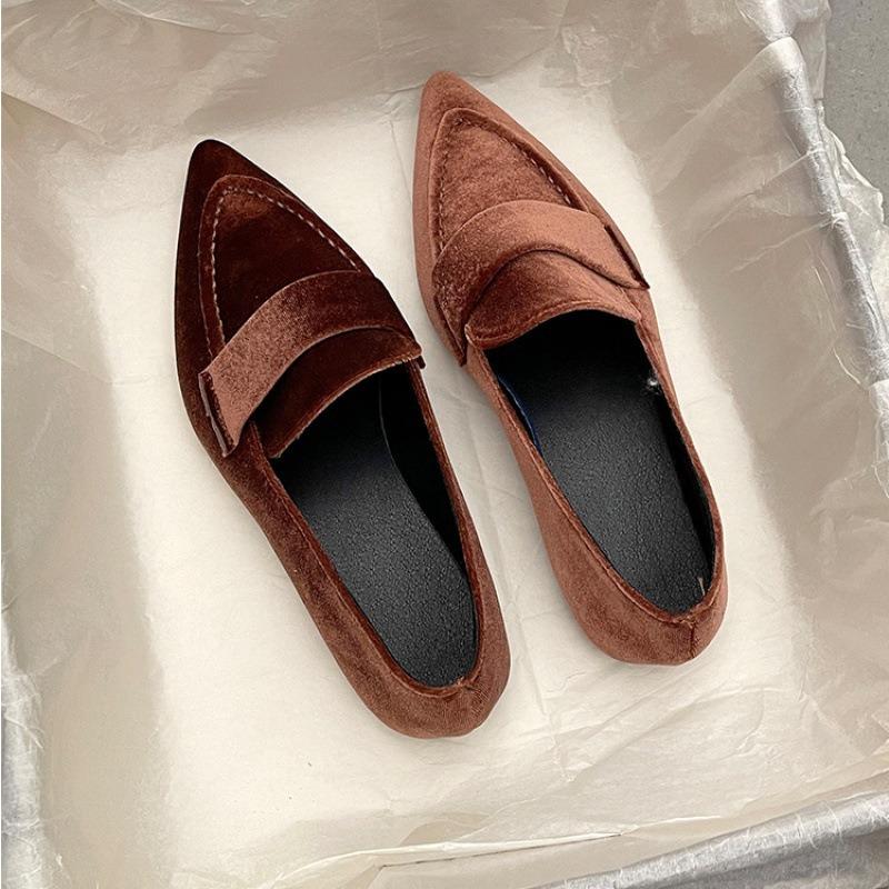 Модные замшевые повседневные прогулочные женские туфли на плоской подошве, балетные и танцевальные сандалии Zapatillas с острым носком, весенние дизайнерские лоферы 2024 года