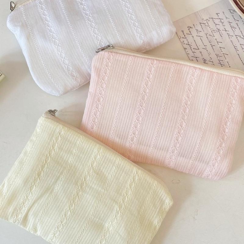 Kawaii Mini Travel Cosmetic Bag Lipstick Earphone Data Cable Storage Bag Purse Women Portable Makeup Handbags Wallet Pouch Bags