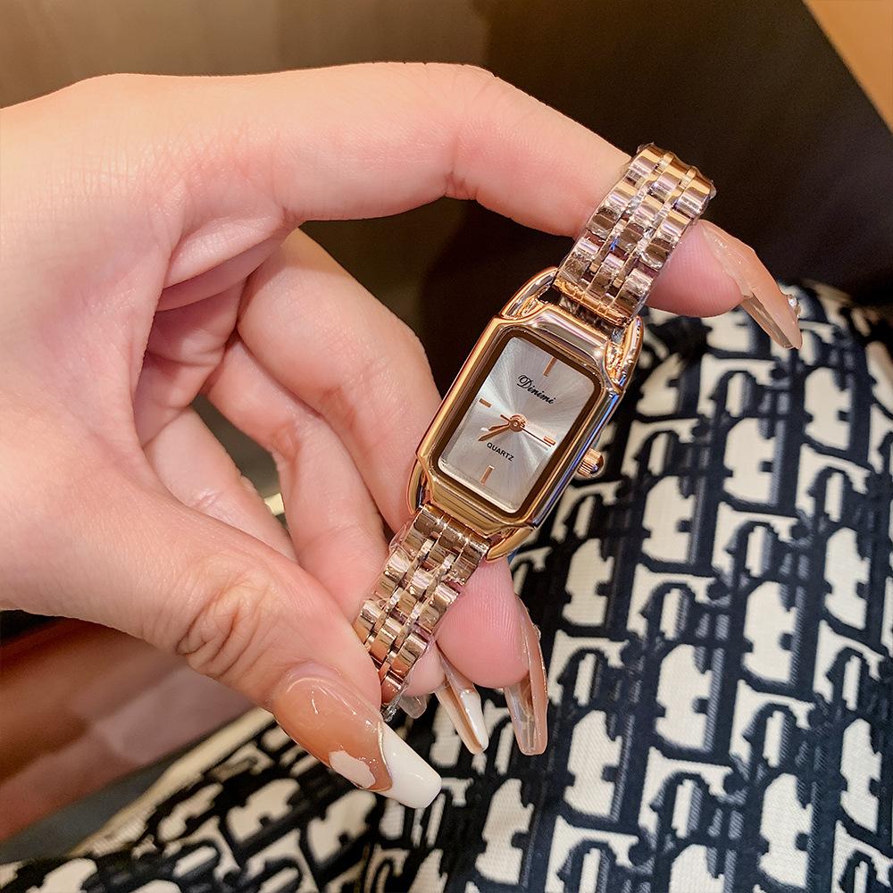 Модные темпераментные часы со стальным ремешком для ежедневных поездок на работу, кварцевые часы, женские простые часы с двумя стрелками