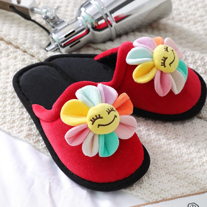 Women's Warm Winter Cotton Slippers - Non-Slip Cartoon Heart Design