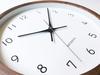 KATOMOKU muku clock 13 Настенные часы из ореха Плавная секундная стрелка Диаметр km-104WA 30,6 см (Кварцевые часы)
